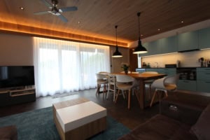 offener wohn und essbereich ferienwohnung san nazzaro lago maggiore tessin