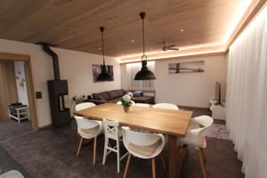 offener wohn und essbereich ferienwohnung san nazzaro lago maggiore tessin